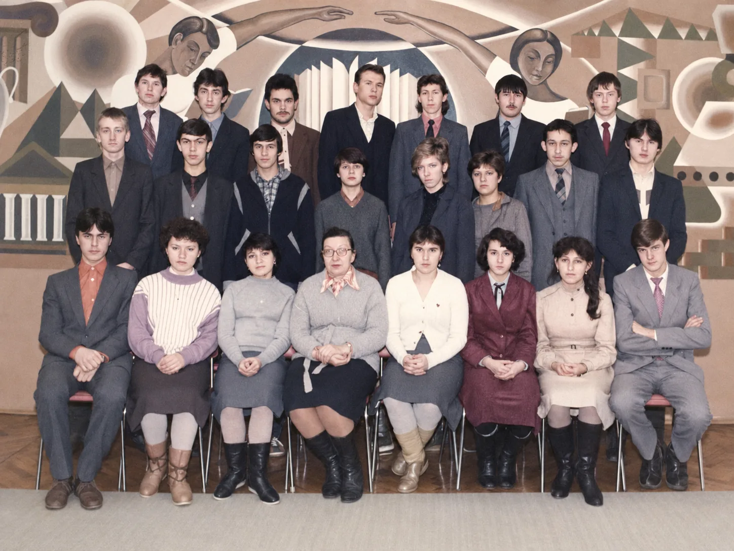 Гр. СТ-32 выпуск 1987